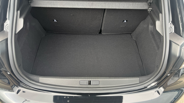 Peugeot 208 1.2 PureTech 100 Allure 5dr Petrol Hatchback